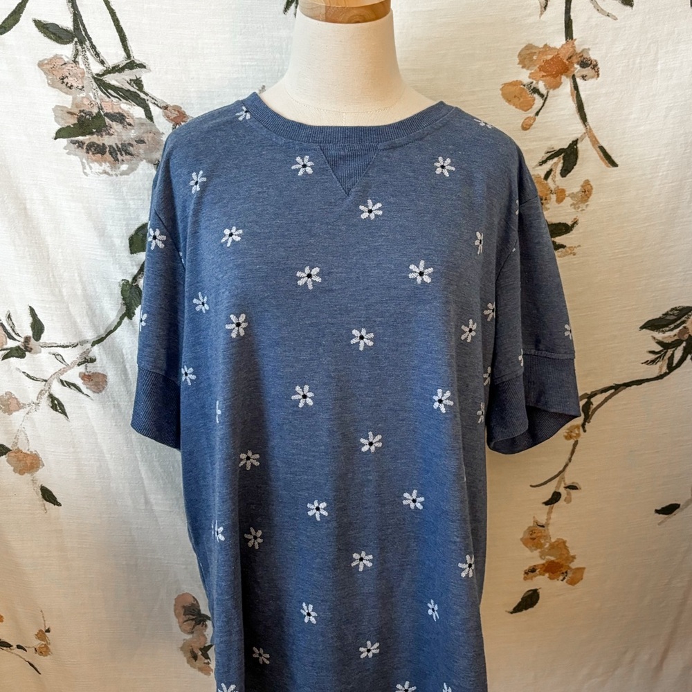 Blue Floral Sweatshirt